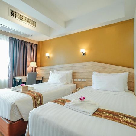 Porpiang Hotel - โรงแรมพอเพียง Nakhon Phanom Esterno foto